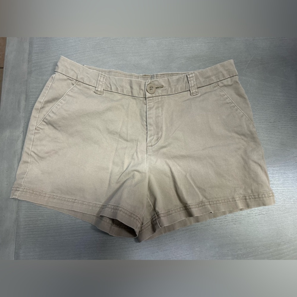 BCG Women’s Khaki Cinco Shorts With Pockets Size‎ 8